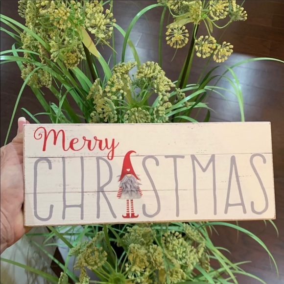 NEW “MERRY CHRISTMAS” GNOME WOOD SIGN - Picture 3 of 3